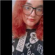 Profesora de matemáticas dicta a niños de todas las edades